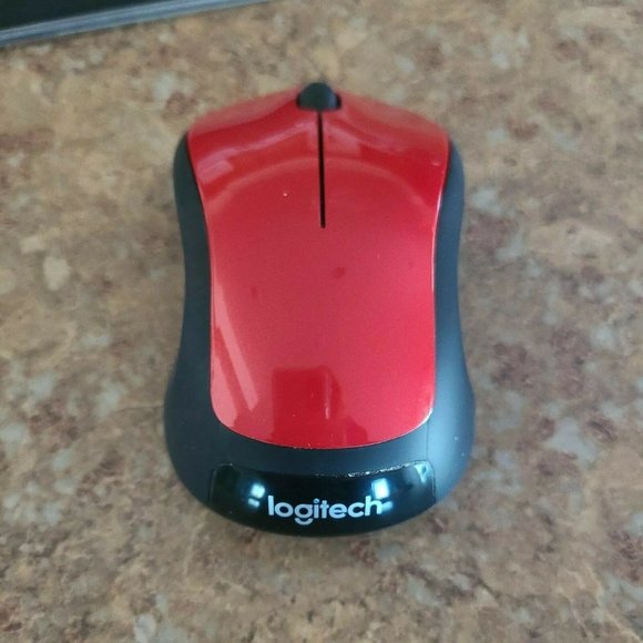 Logitech MK520 Wireless Keyboard And Mouse Combo With Manual - Picture 3 of 12